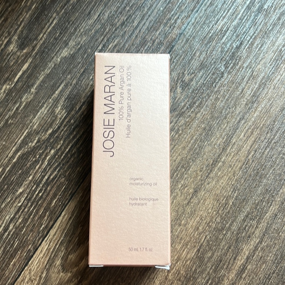 Josie Maran Organic Moisturizing Oil